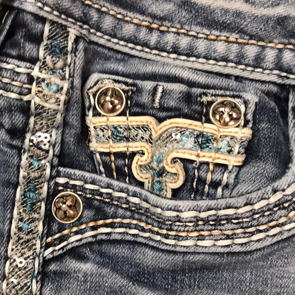 Rock Revival Jeans - Picture 6 of 6